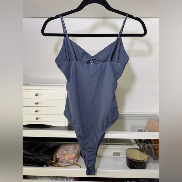 Edikted Serene Cut Out Bodysuit - Picture 6 of 7